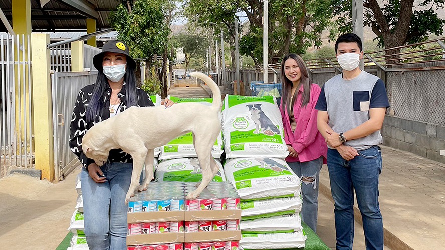 ข่าวธุรกิจ, สังคม - สบู่วิภาดาบริจาคอาหารสุนัขที่ บ้านหมาแสนสุข จังหวัดสระบุรี