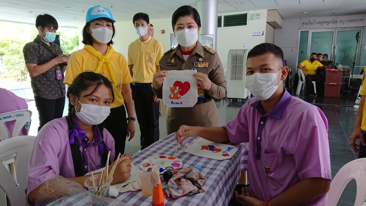 ราชการ, รัฐวิสาหกิจ - รมต. สุขาติ มอบหมายกรมพัฒนาฝีมือแรงงาน โดยสำนักงานพัฒนามือแรงงานนนทบุรี ร่วมกิจกรรมจิตอาสาพระราชทาน วันพ่อแห่งชาติ