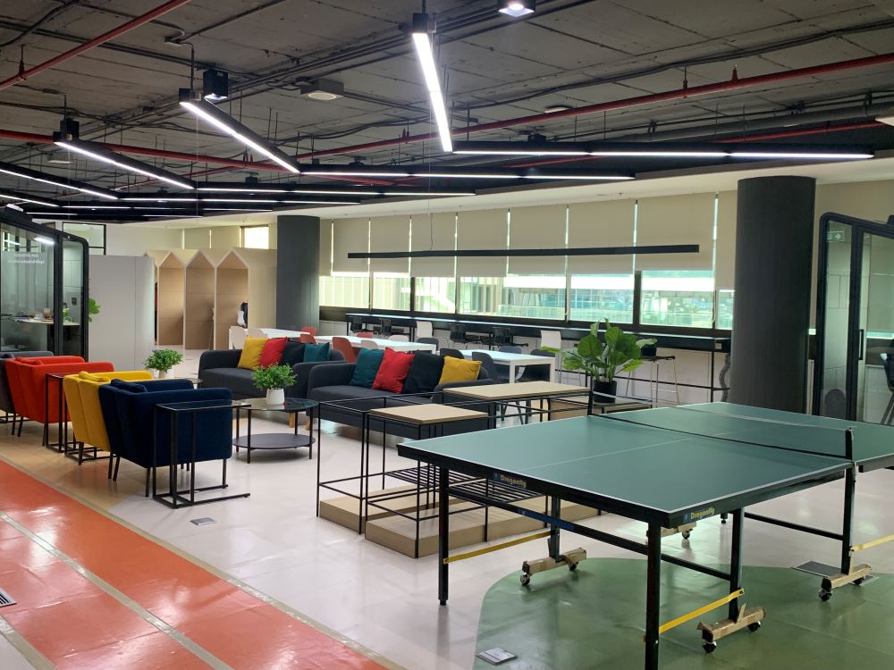 ข่าวไลฟ์สไตล์ - เปิดไอเดียรีโนเวทพื้นที่แบบ Coworking Space ปลุกไอเดียคนทำงานยุค New Normal รับปี 2023