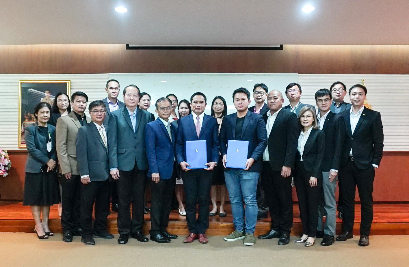 ข่าวการศึกษา - SO สยามราชธานี จับมือมหาวิทยาลัยเทคโนโลยีราชมงคลกรุงเทพ ร่วมผลิตบัณฑิตด้านระบบสารสนเทศและนวัตกรรมดิจิทัลเพื่อธุรกิจ เพิ่มโอกาสจ้างงานในยุคดิจิทัล ตอบโจทย์เมกะเทรนด์โลกอนาคต