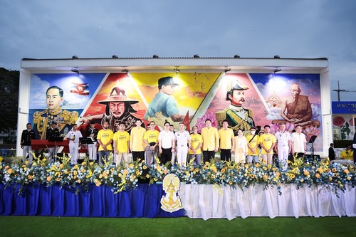 ราชการ, รัฐวิสาหกิจ - รมว.สุชาติ จับมือ มูลนิธิยังมีเรา กองทัพเรือ ส่งมอบพระบรมสาทิสลักษณ์ ?สตรีทอาร์ต คิงภูมิพล? จ.ชลบุรี