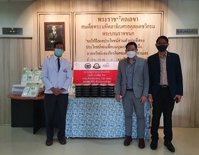 ที่ปรึกษารมว.เกษตรฯส่งมอบเสบียงและชุด PPE ให้โรงพยาบาลวชิรพยาบาล