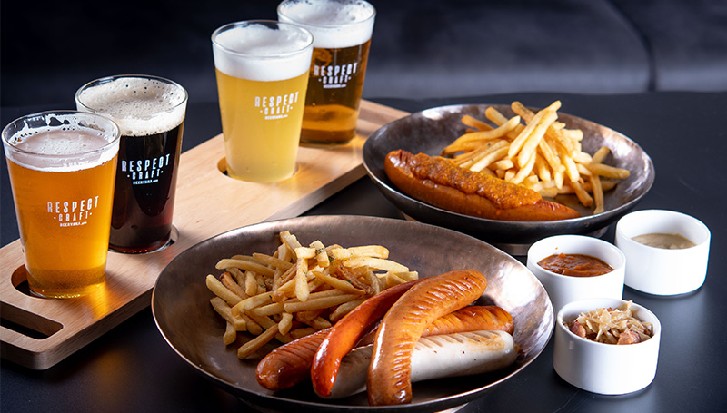 ข่าวอาหาร, เครื่องดื่ม - Cooling Tower Highlights Sausages and Celebrates Oktoberfest with Beer Combo