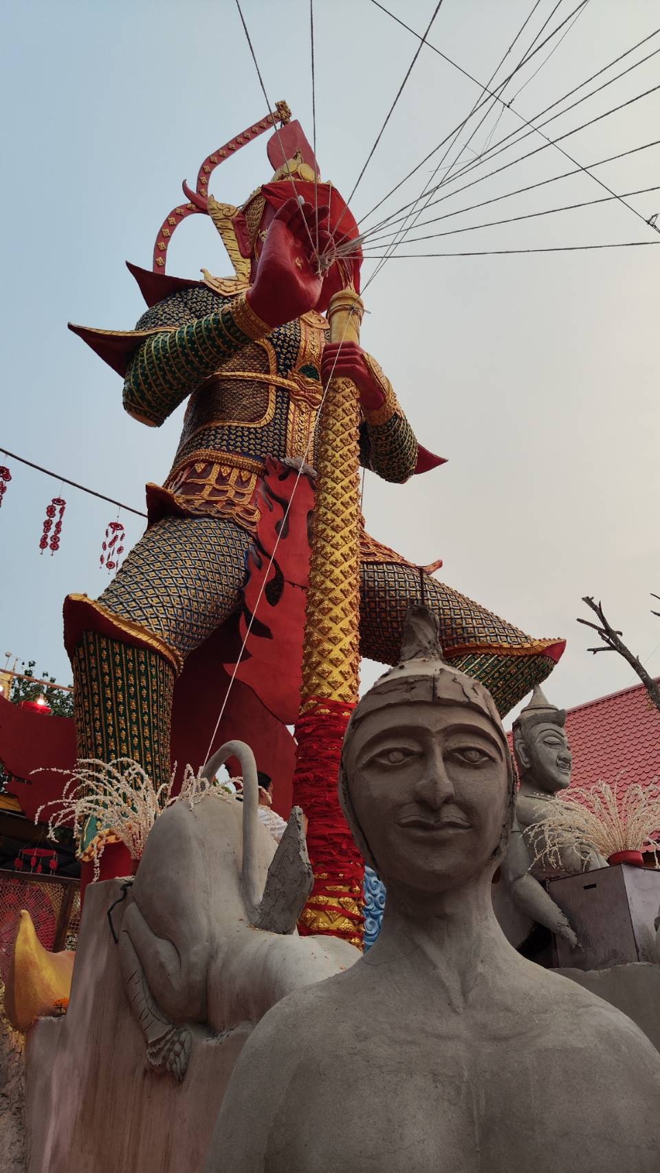 ข่าวท่องเที่ยว - องค์ท้าวเวสสุวรรณโณปางประทานพรที่ใหญ่ที่สุดในประเทศไทย ณ วัดแก้วสว่าง ต.ขอนยุง อ.กุดจับ จ.อุดรธานี