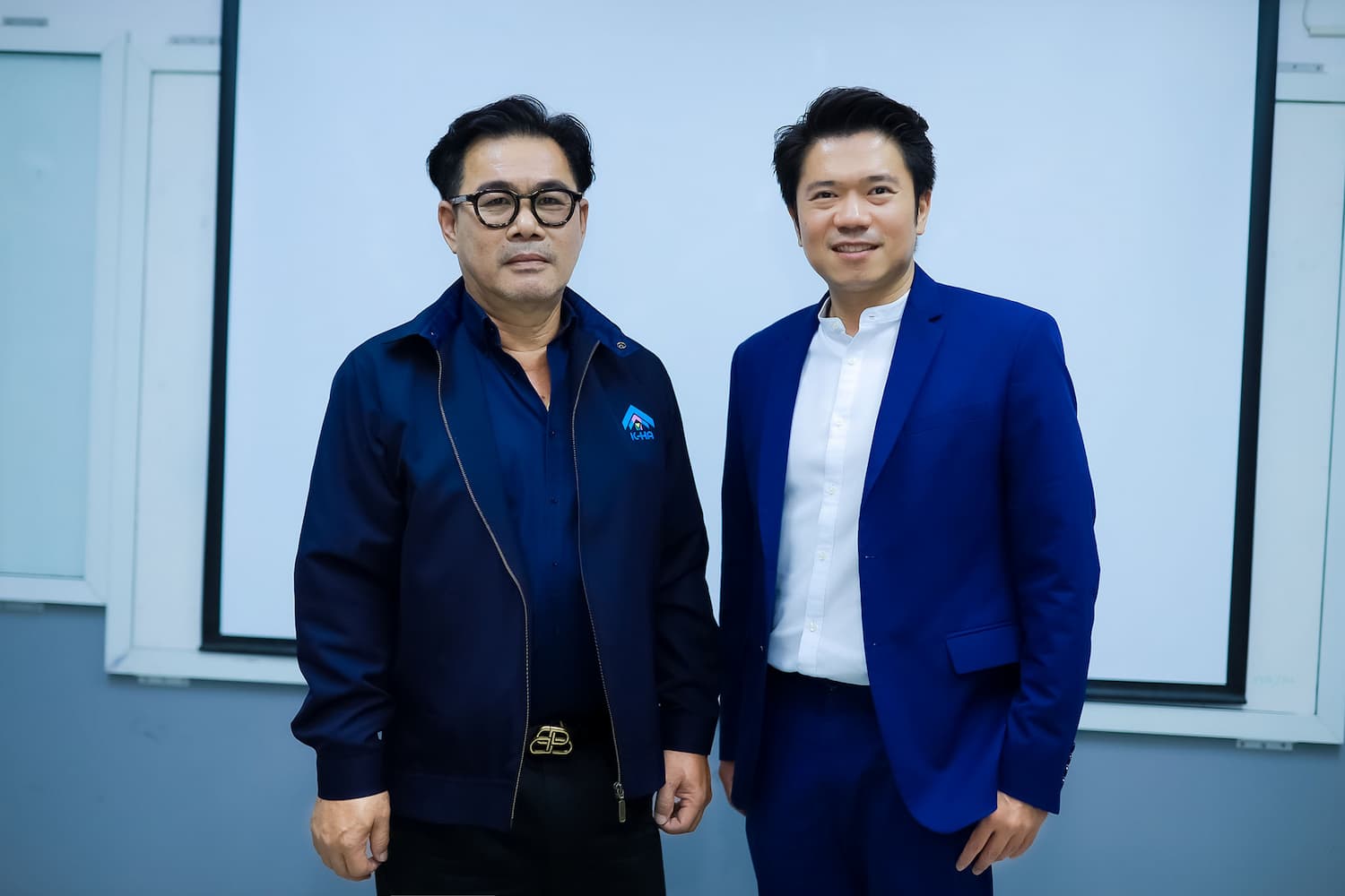 ข่าวประชาสัมพันธ์ - PR News CEO เคหะสุขประชา เข้าเยี่ยมชมบริษัท วินโดว์ เอเชีย ผู้ถือหุ้นและพาร์ทเนอร์ผู้ดูแลประตูหน้าต่าง บ้านเคหะสุขประชา